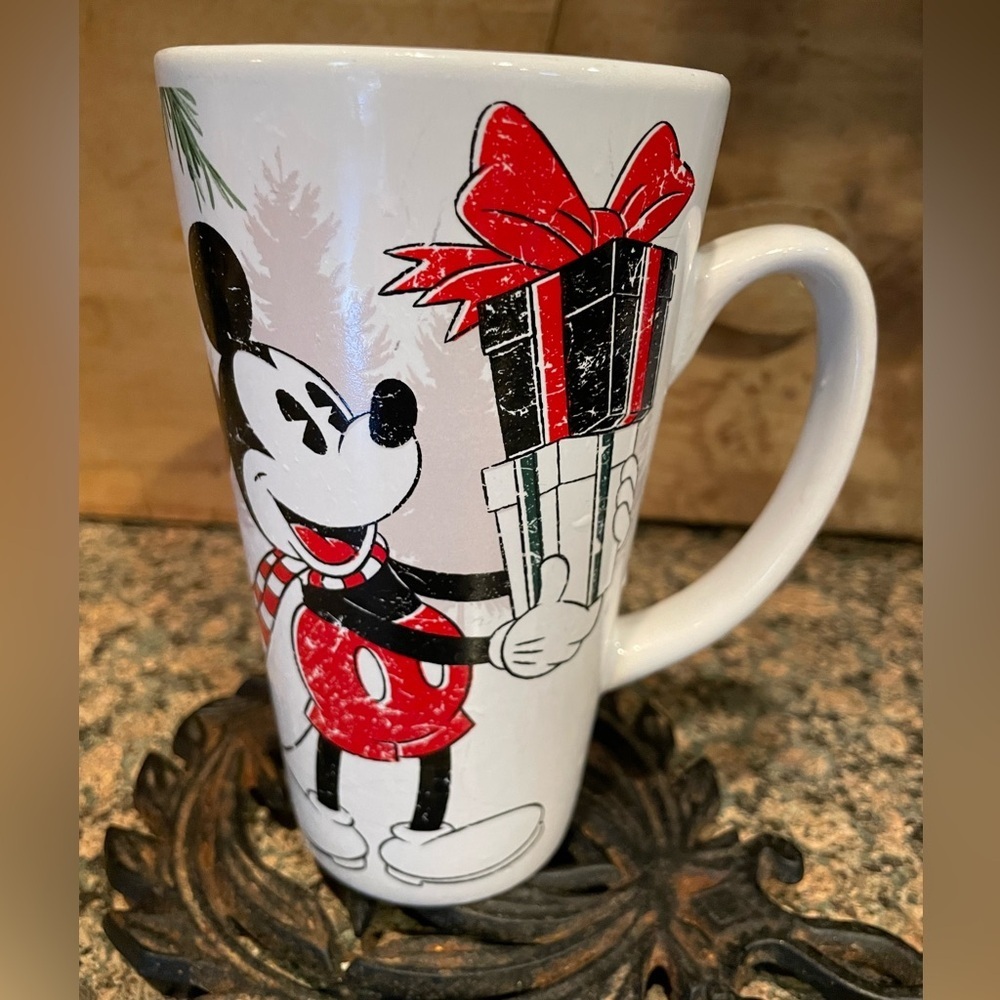 Disney Mickey Mouse Yuletide joy mug  missing lid